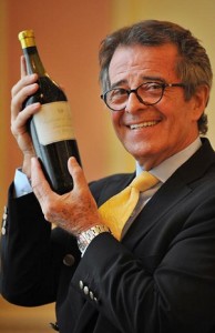 Christian Vanneque con la preciada botella