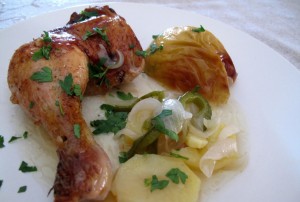muslos-de-pollo-con-patatas-y-manzana Pollo con patatas y manzana