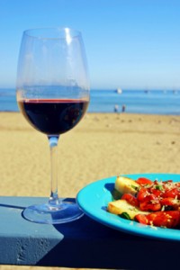 Vino Tinto Jóven para el Verano