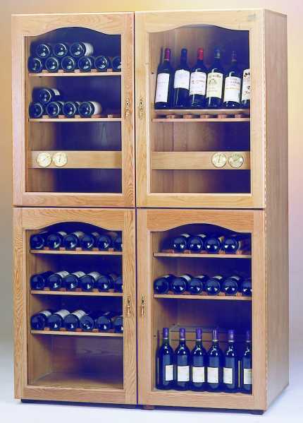 Caveduke, 500 botellas aprox. Casilleros independientes con 6 ambientes de temperatura.
Medidas: 185x120x65cm
Consumo: 1,6 kw/d�a ...