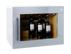 Bodegas Climatizadas Almar, Nuevos materiales, nuevas sensaciones, modernidad. Conjunta con arquitecturas, muebles y espacios modernos.. 
Medidas: 62,5 x 44 x 48 cms 
Capacidad: 20 botellas 
Colores: ...