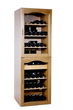 Bodegas Climatizadas Almar, Gama de toques cl�sicos como las puertas de estilo provenzal, tiradores, etc. 
Medidas: 183x60x62,5 cms 
Capacidad: 157 botellas 
Colores: Wenfu�, Roble y Nogal. 
Consumo: ...